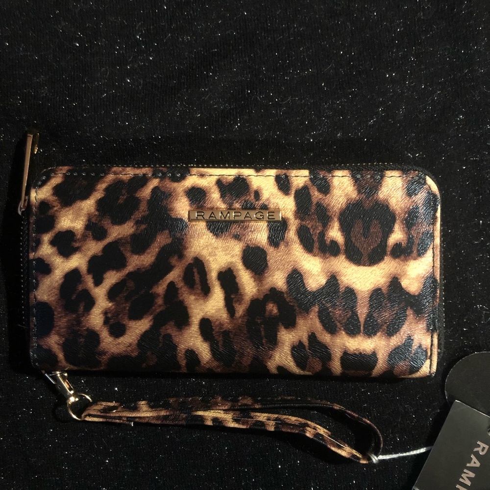 Wallet wristlet